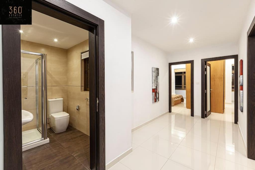 Apartment Seafront 4br With Mesmerising Balcony & Views By 360 Estates Sliema