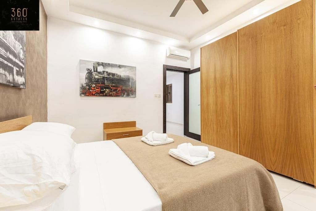 Seafront 4br With Mesmerising Balcony & Views By 360 Estates Appartement
