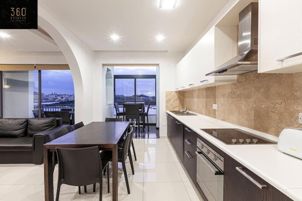 Seafront 4br With Mesmerising Balcony & Views By 360 Estates Sliema