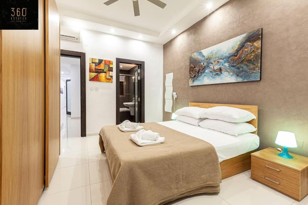 Seafront 4br With Mesmerising Balcony & Views By 360 Estates Appartement